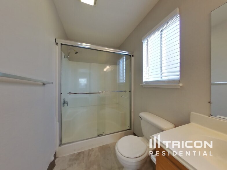 Building Photo - 5204 Firenza Way