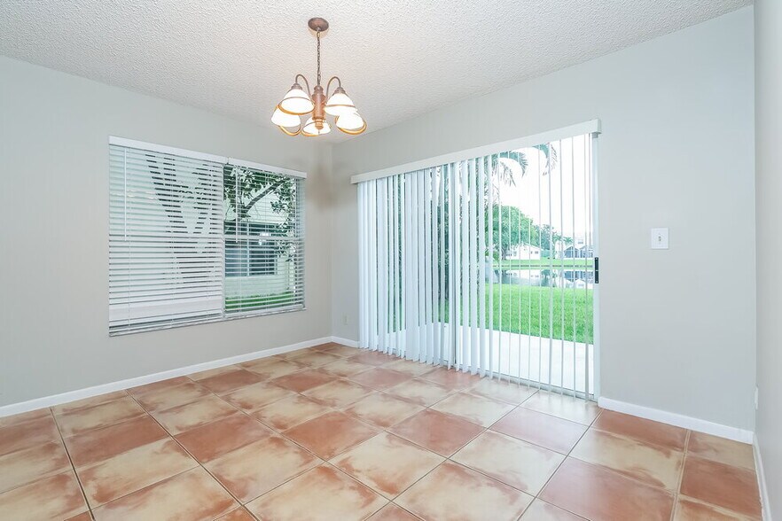 Building Photo - 8748 Jade Ct