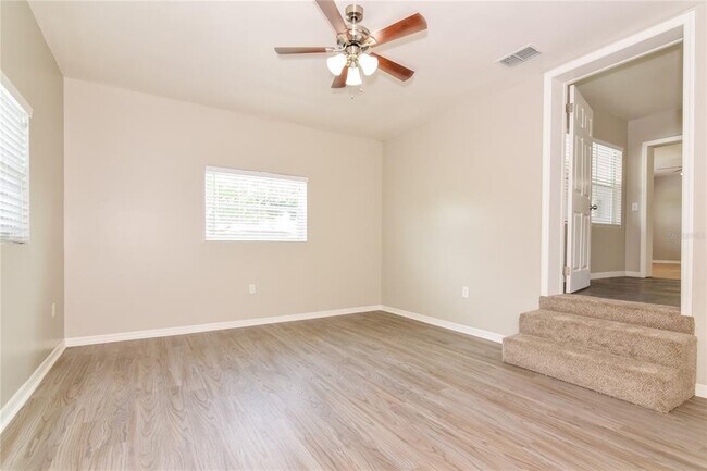 Building Photo - 1354 Whitacre Dr