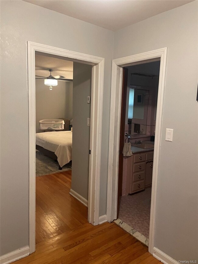 Building Photo - 291 N Little Tor Rd