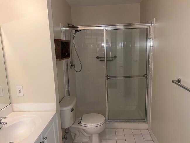Building Photo - Carriage Style Townhome Now Available in W...