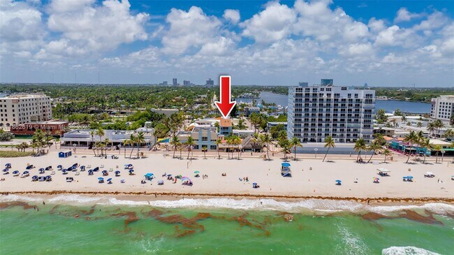 Building Photo - 311 N Surf Rd