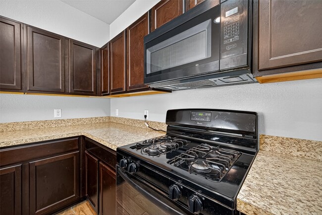 Building Photo - 17227 Quiet Song Ct