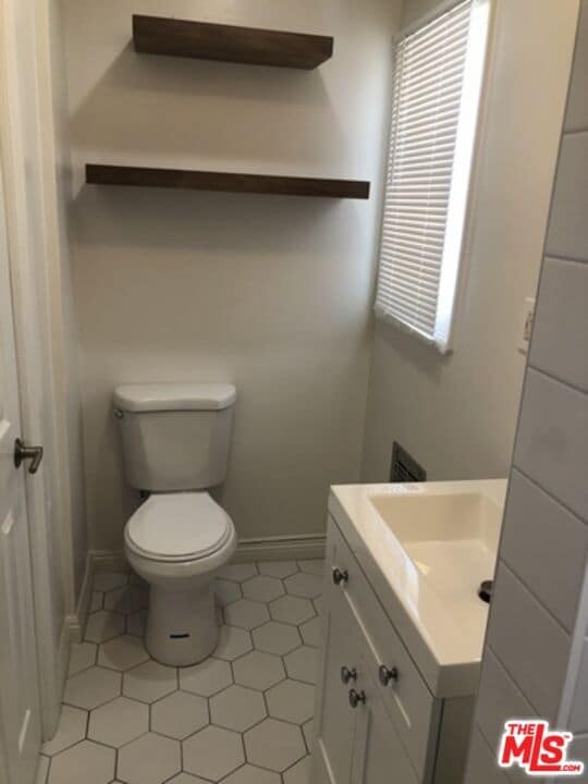 Building Photo - 5420 Alvern Cir