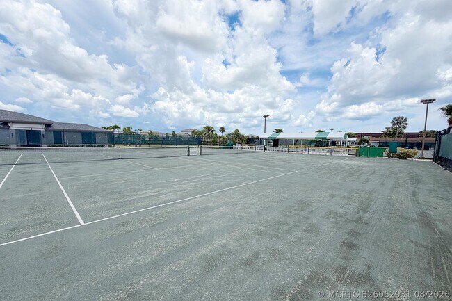 Building Photo - 5910 Via Delray Blvd