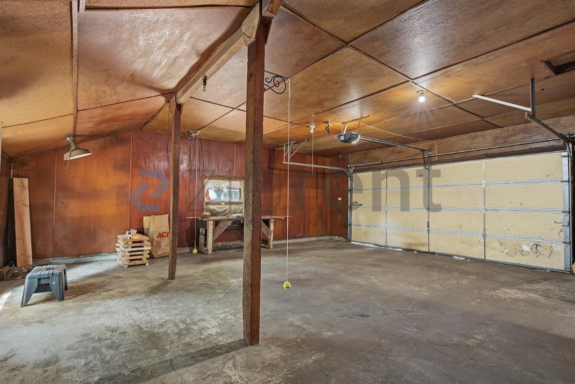 Building Photo - Unit