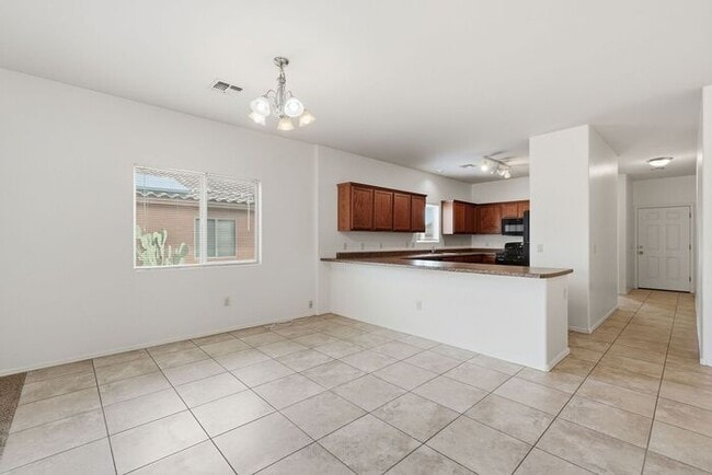 Building Photo - 6658 S Stone Fly Dr