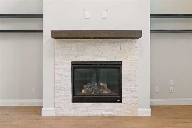 Building Photo - 1716 Elise Ln