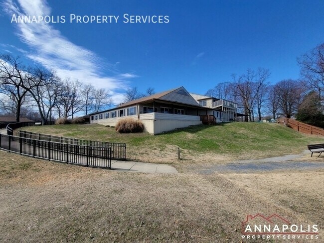Building Photo - 1395 Bayside Dr