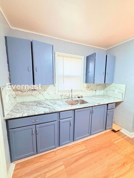 Building Photo - 8640 Chalmers Ave