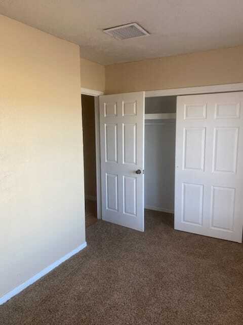 Building Photo - 14633 Valentin Dr