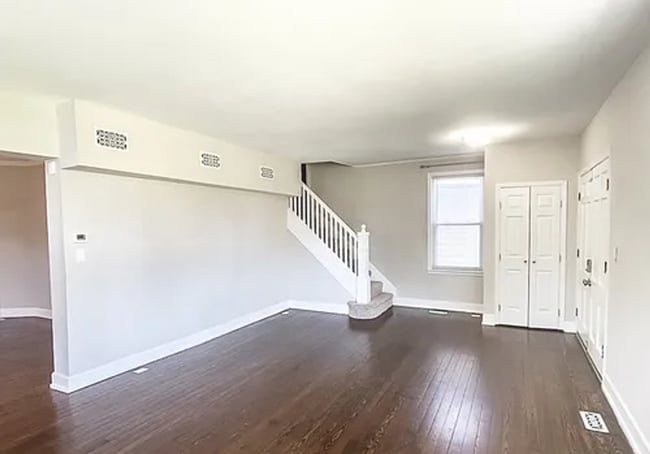 Building Photo - 6580 Kugler Mill Rd