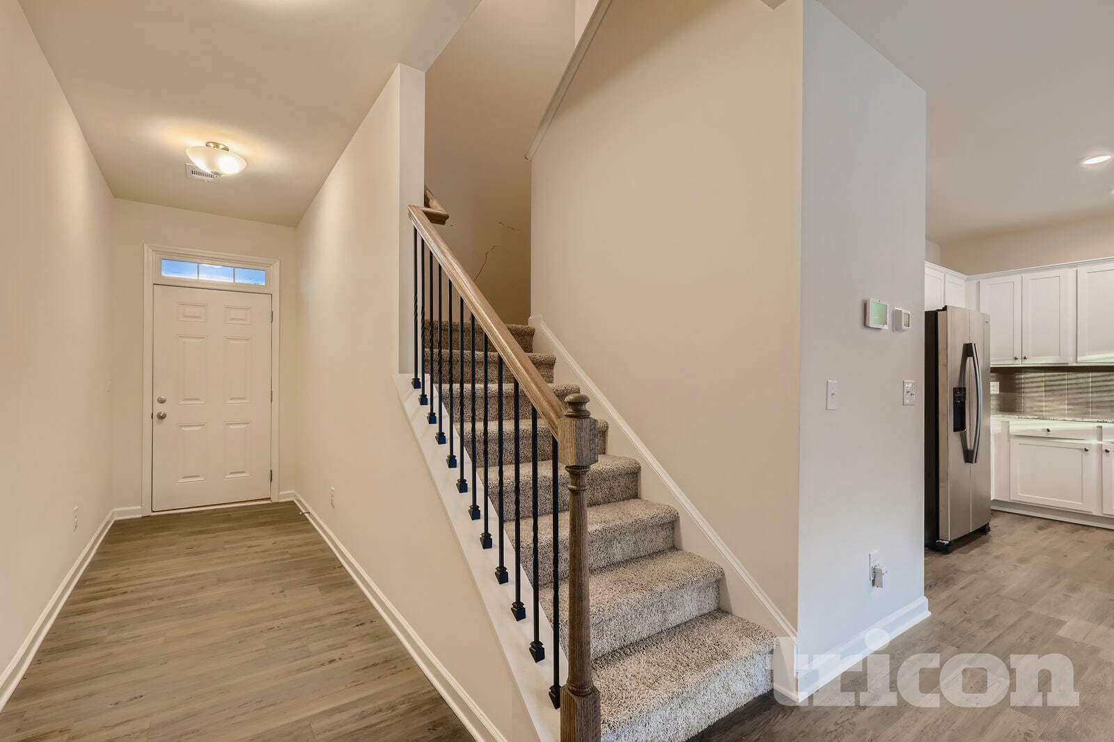 Building Photo - 142 Woodhouse Cir