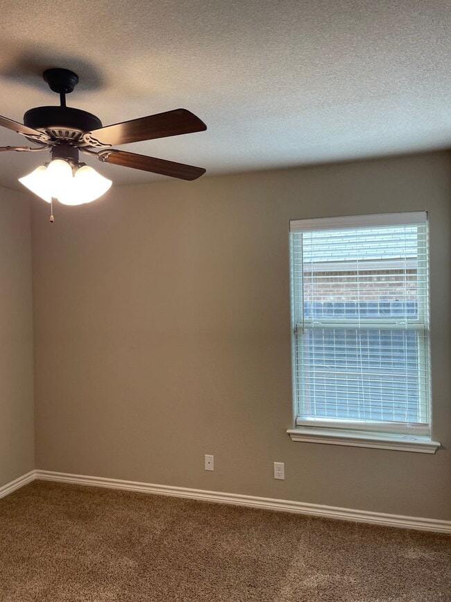 Building Photo - Available Now | **NO PETS*** | Beautiful Single-Story 4 BR, 2.5 Bath | Covered Patio | Close to F...