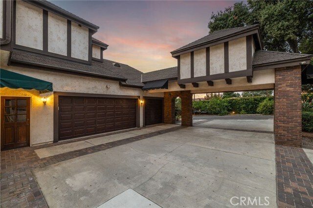 Building Photo - 533 E Sierra Madre Ave