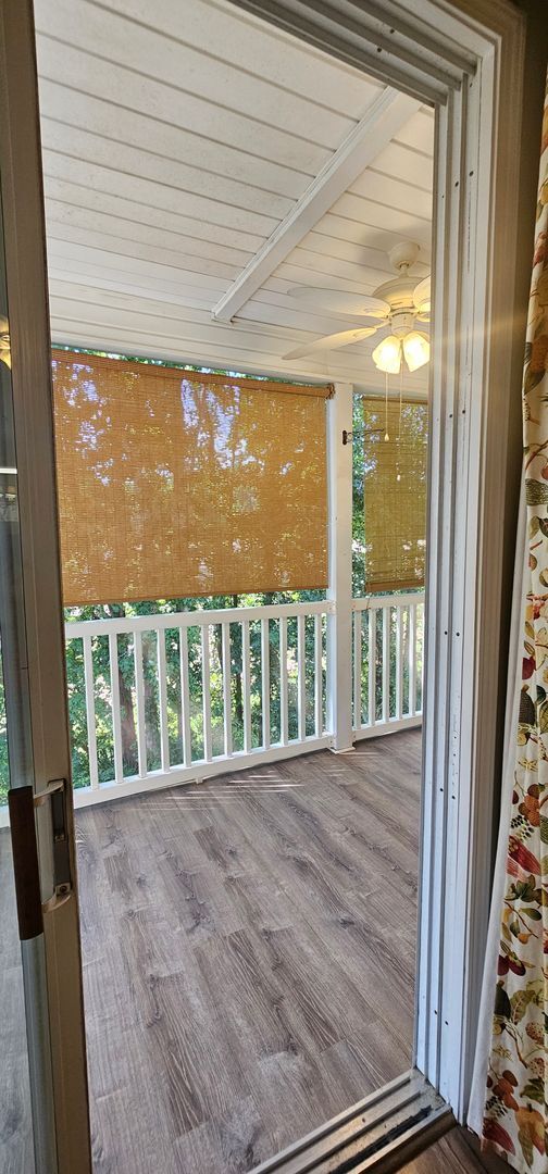 Building Photo - River Oaks Community