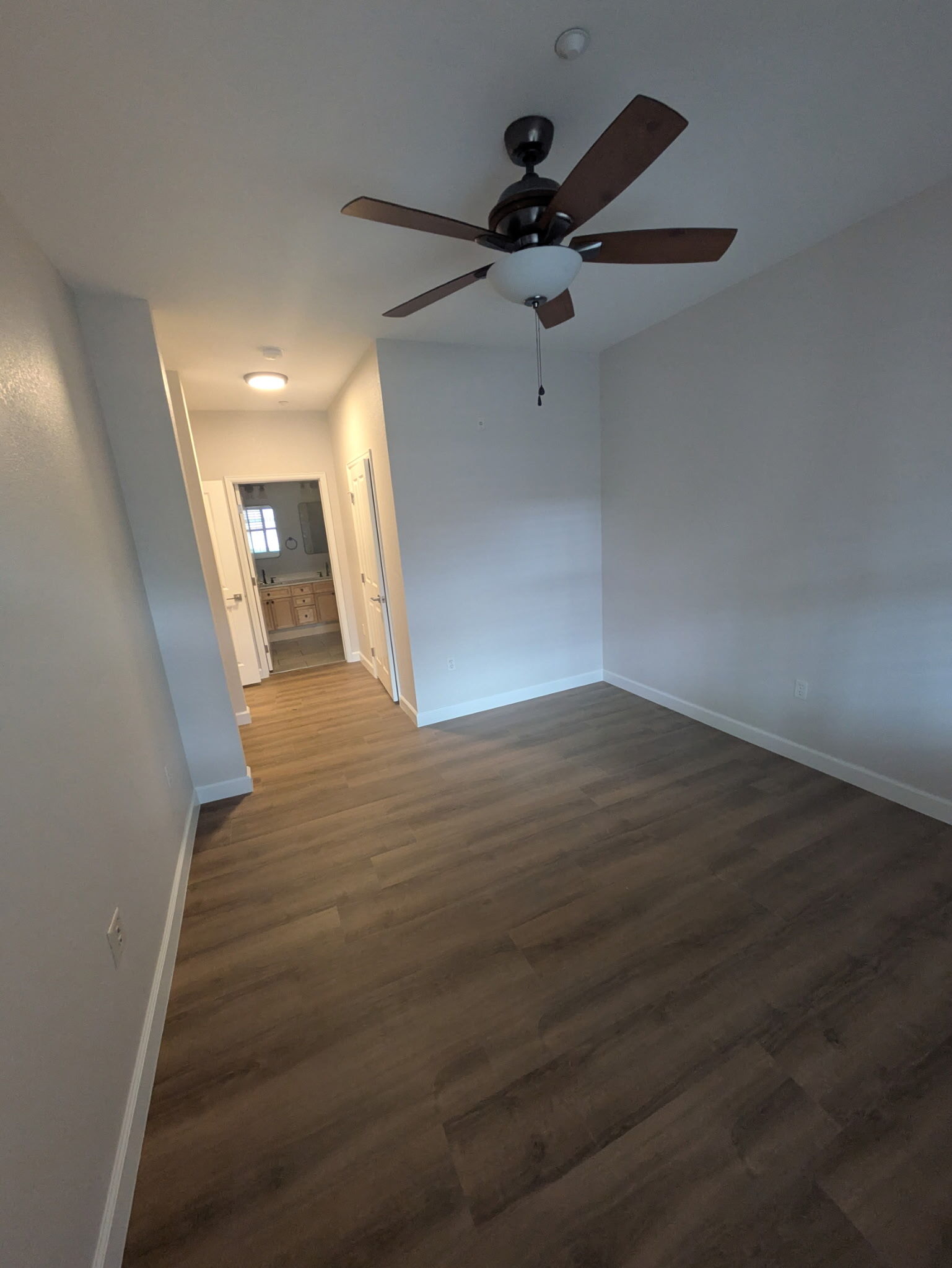 Building Photo - 9390 W Chatfield Pl