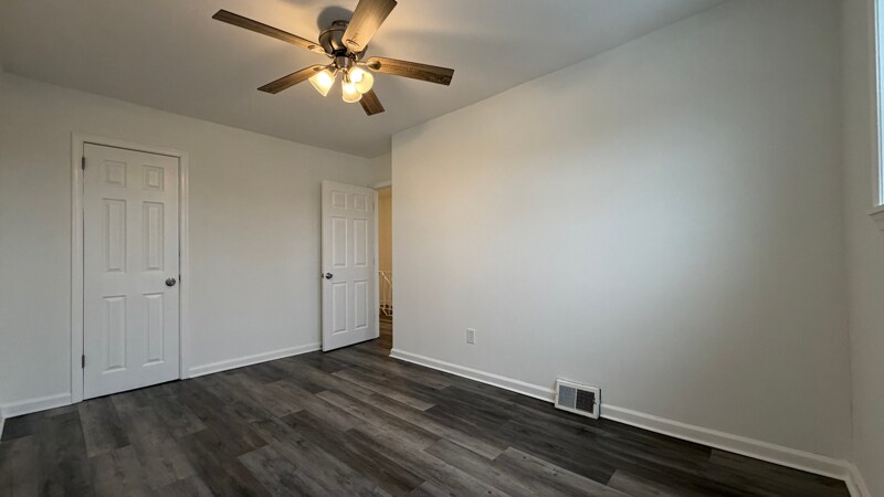 Building Photo - 12611 Biscayne Dr