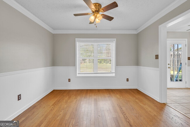 Building Photo - 1555 Hardin Ave