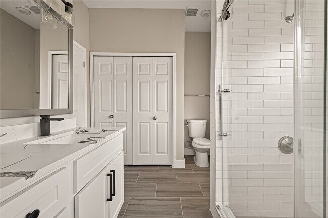 Building Photo - 6619 Misty Dale Dr