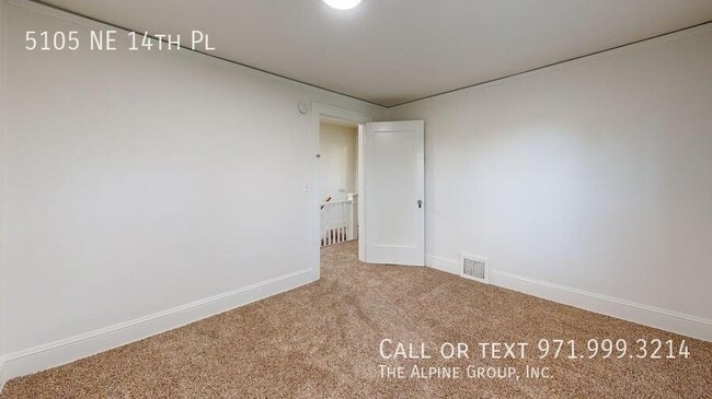 Building Photo - 5105 NE 14th Pl