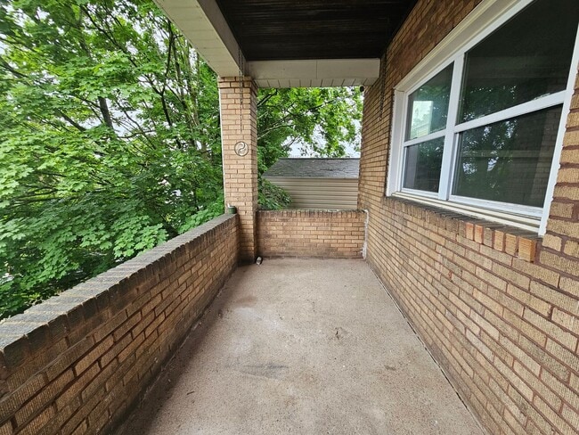 Building Photo - 1 bedroom 1 bath apartment for rent