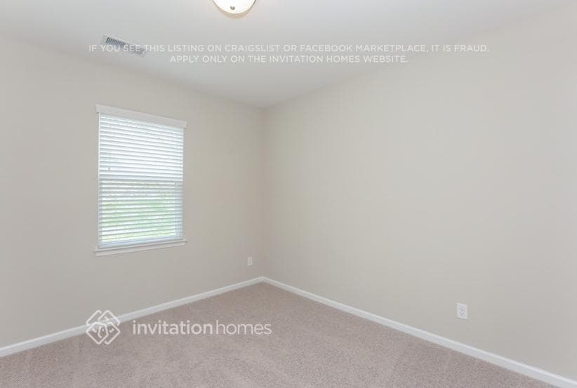 Building Photo - 5730 Verrazano Dr