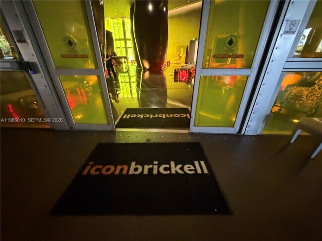 Building Photo - 475 Brickell Ave