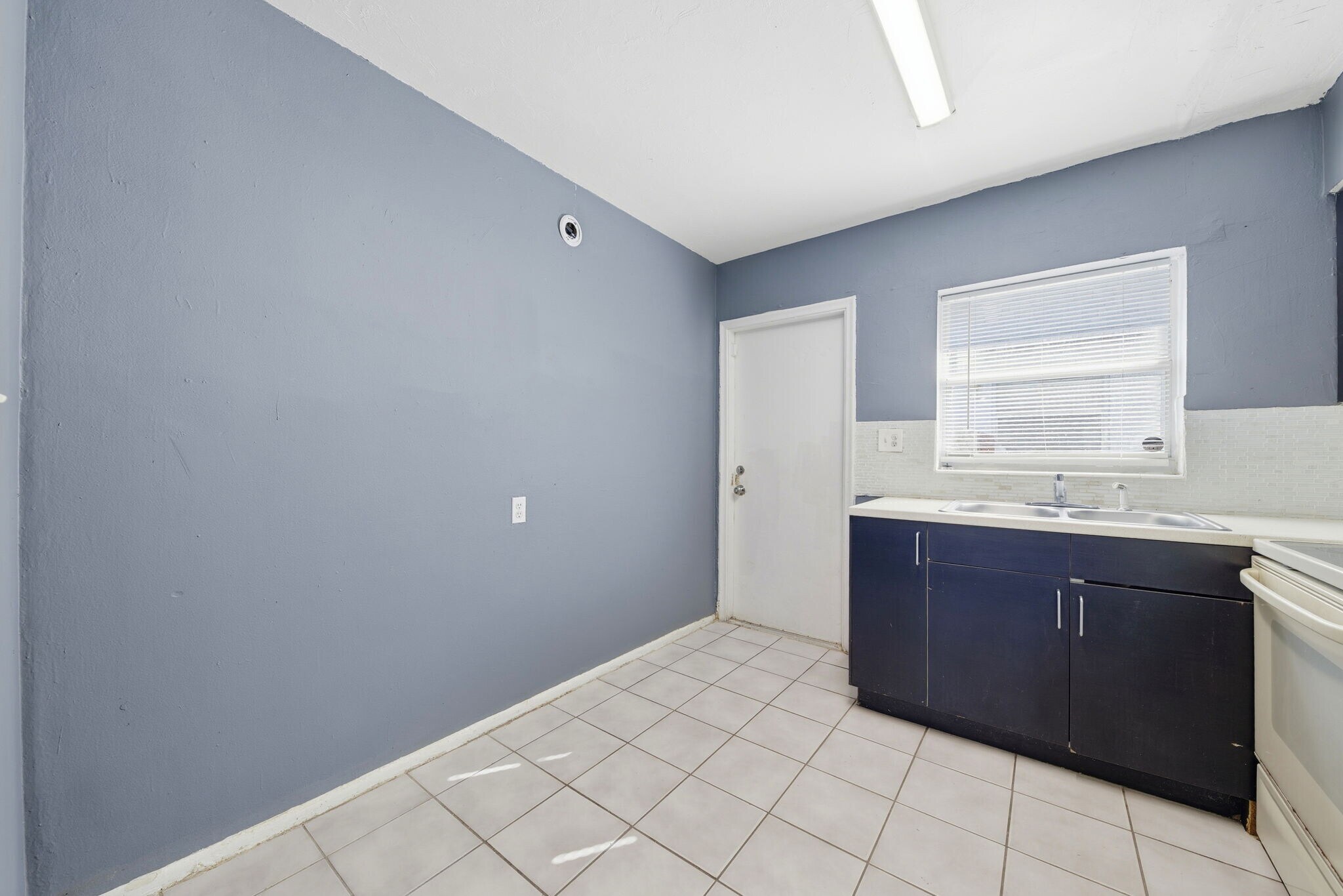 Building Photo - 1439 NW 8th Ave