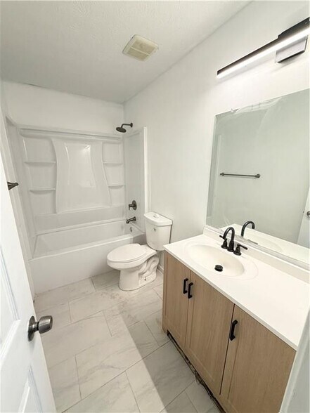 Building Photo - 1173 Mill Ridge Dr