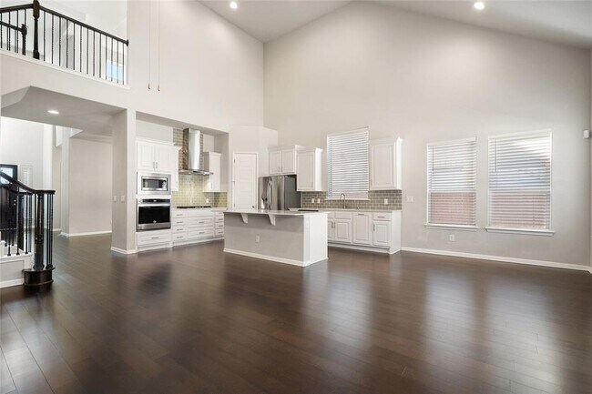 Building Photo - 2909 Zelma Dr