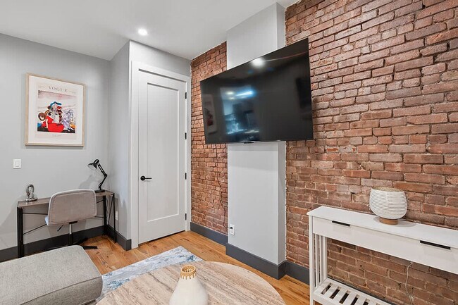 Building Photo - 334 Palisade Ave