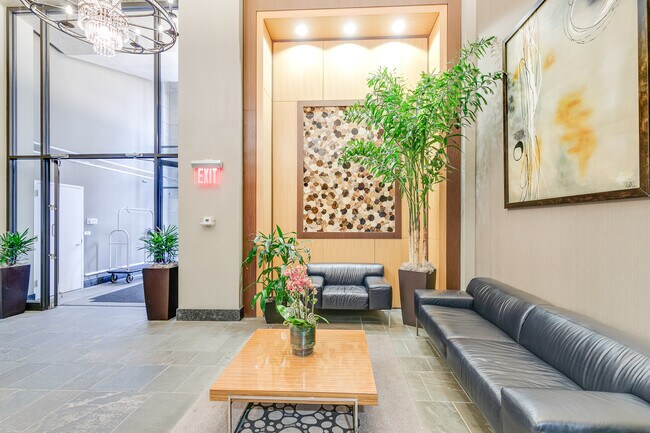 Building Photo - 1425 Locust St