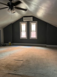 Spacious 3rd floor bedroom - 1924 Sarah St