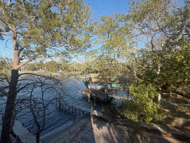 Building Photo - 300 Yacht Club Dr