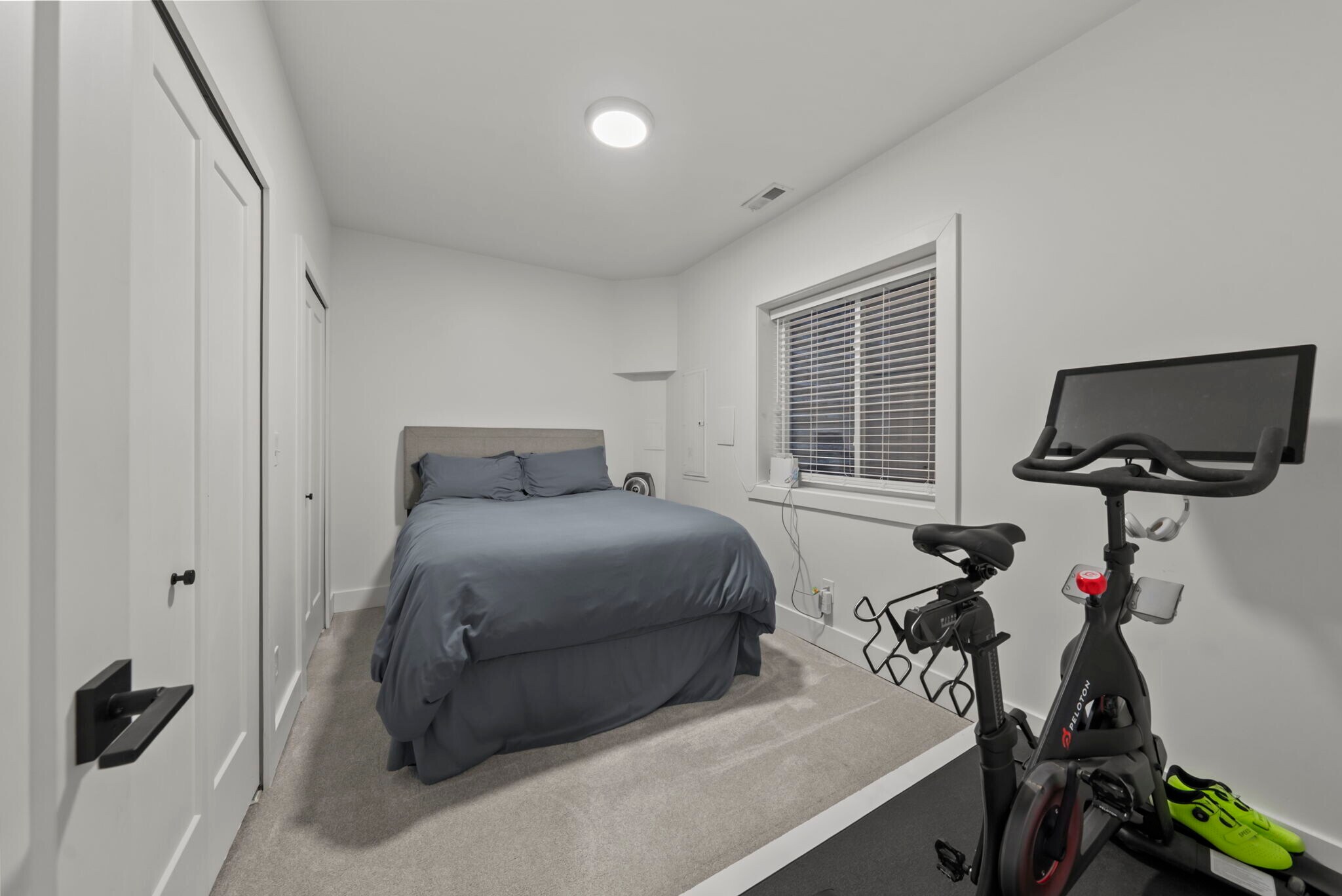 Building Photo - 1205 Hamlet St