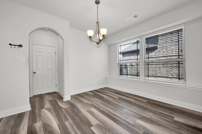 Building Photo - 12840 Platt Dr