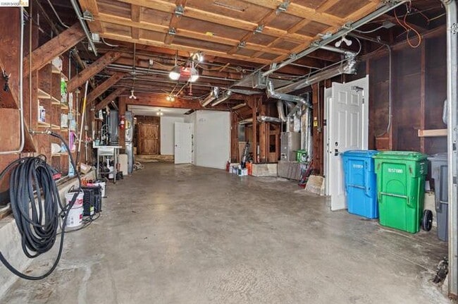 Building Photo - 519 Garfield St