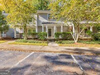 Building Photo - 2790 Farmstead Rd