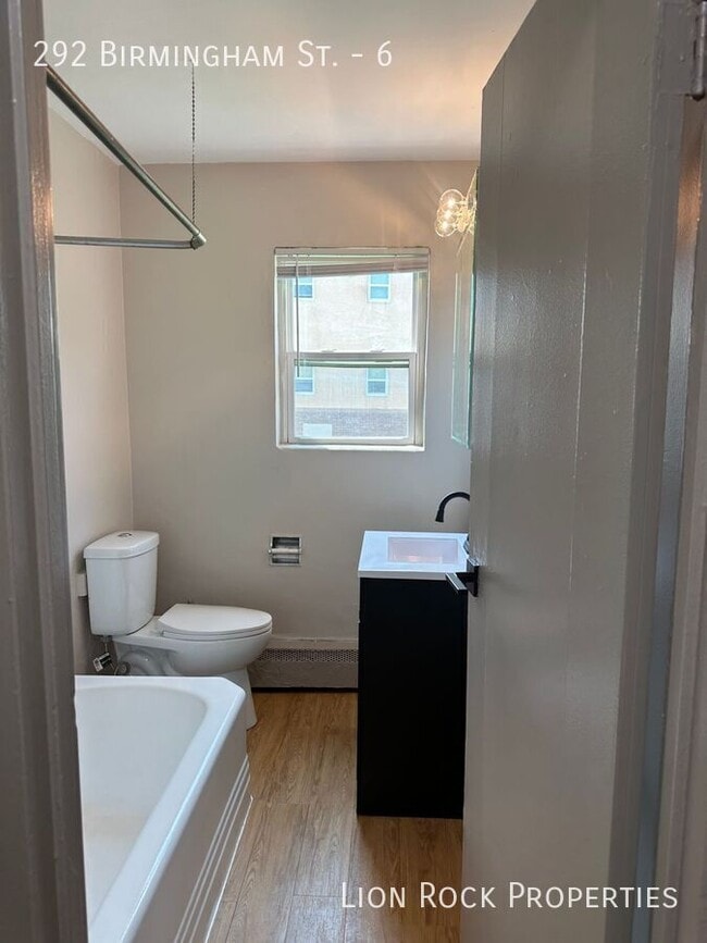 Building Photo - 292 Birmingham St