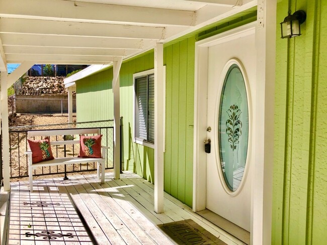 Building Photo - Awesome Updated Single Story in The Darling "Farm" Community of Wildomar, Close to Everything, bu...