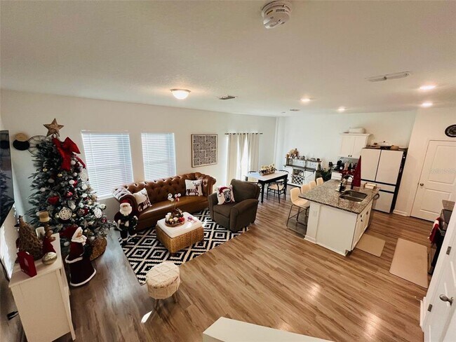 Building Photo - 2149 Treasure Hill St