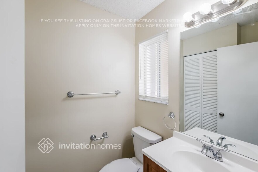 Building Photo - 17443 SW 140th Ct