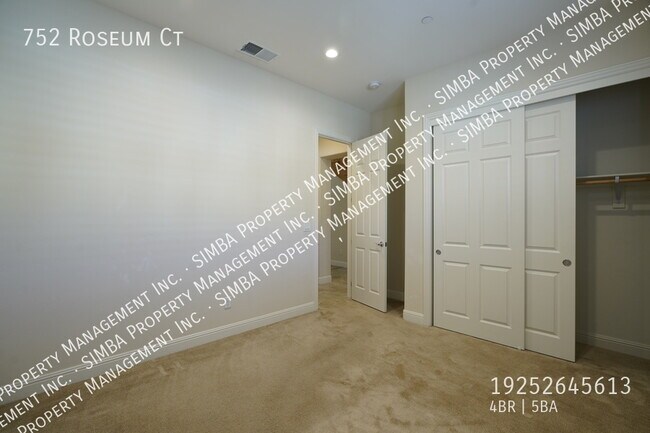 Building Photo - 752 Roseum Ct