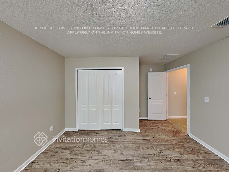 Building Photo - 857 Glendale Ln