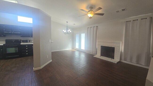 Building Photo - 907 Meadow View Rd