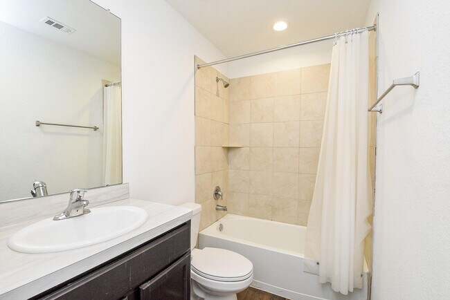 Building Photo - 21170 Alder Oaks Dr