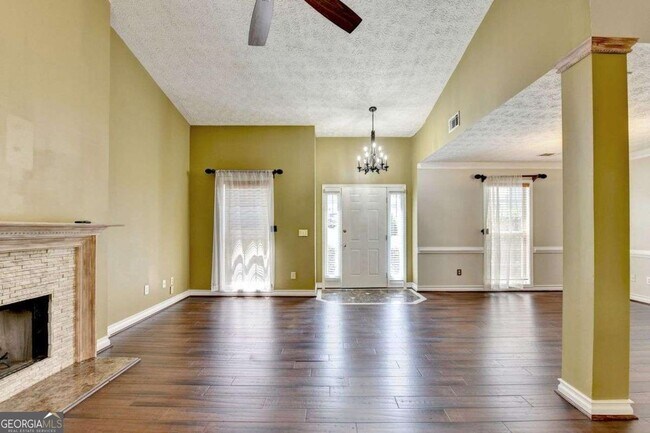 Building Photo - 2915 White Blossom Ln