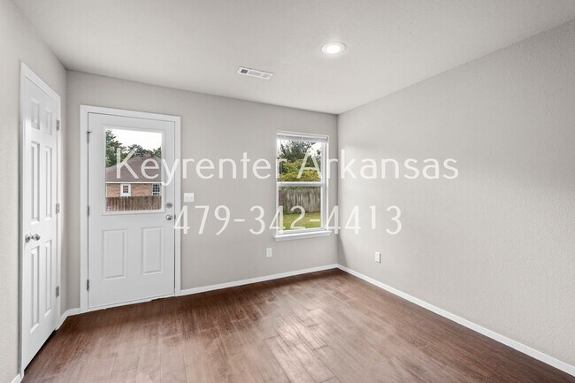 Building Photo - 1388 S Spritz Dr