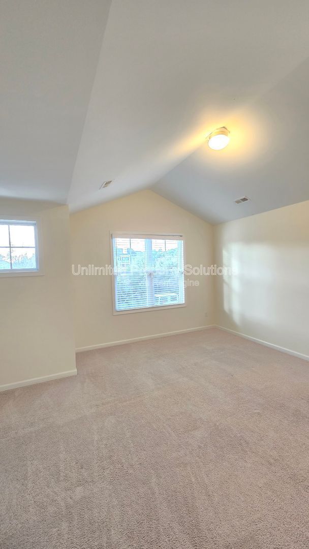 Building Photo - 4643 Andros Ln